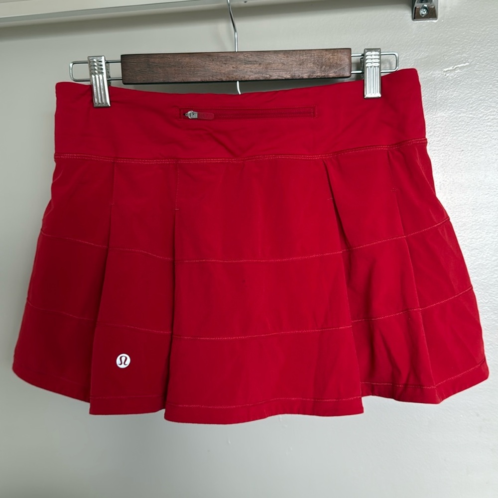 Red Lululemon Court rival skirt